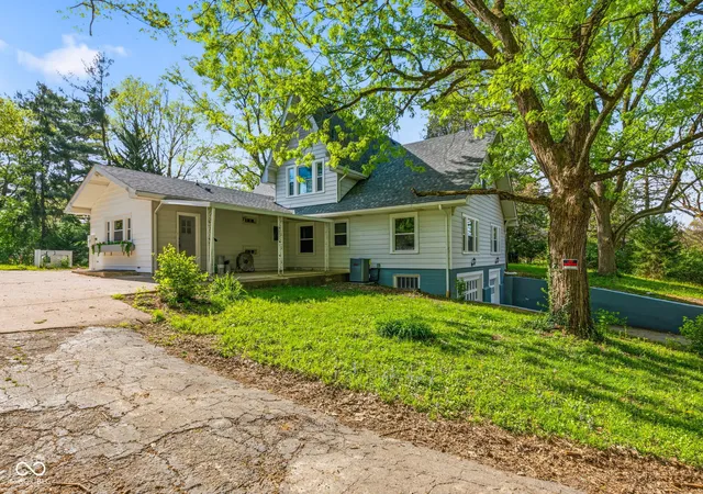 Photo 4 of Single family home for sale at 1207 Van Buskirk Rd, Anderson, IN 46011 | MLS# 22087553 | Listing updated on 2026-08-27