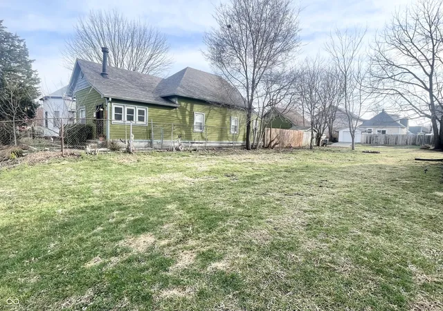2nd image of 1125 Larch St, Indianapolis, IN 46201 | MLS# 22087713