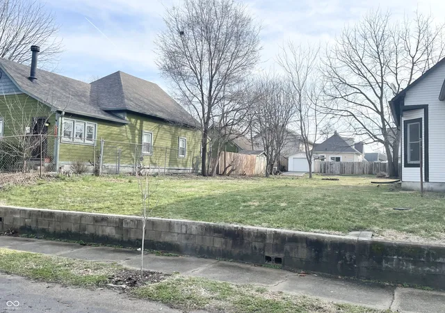 4th image of 1125 Larch St, Indianapolis, IN 46201 | MLS# 22087713
