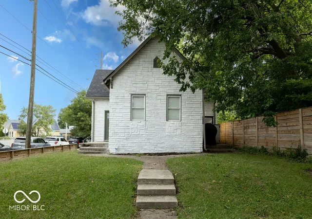 4th image of 1102 Pleasant St, Indianapolis, IN 46203 | MLS# 22087724