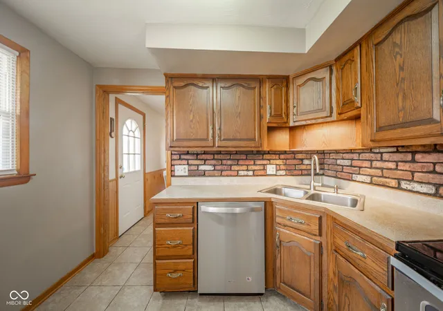 Homes for sale in Alexandria, IN | 228 E 600 N, Alexandria, IN 46001 | MLS# 22087785