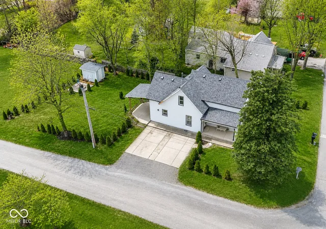 Homes for sale in Whitestown, IN | 207 Linville Ave, Whitestown, IN 46075 | MLS# 22087910