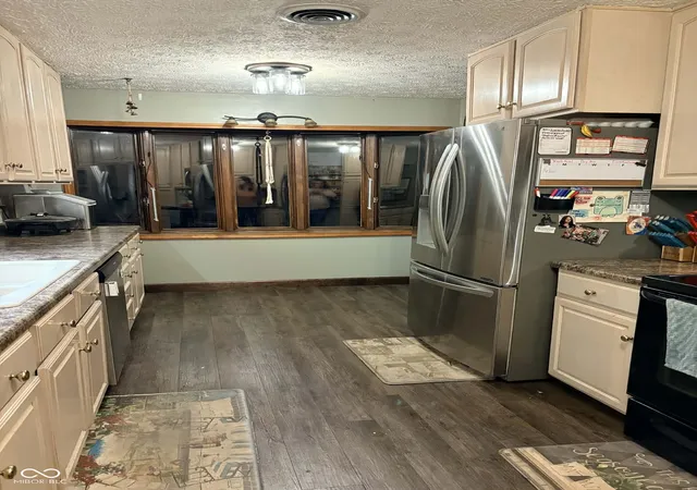 Photo 3 of Single family home for sale at 175 Goodnight Rd, Martinsville, IN 46151 | MLS# 22087966 | Listing updated on 2026-10-01