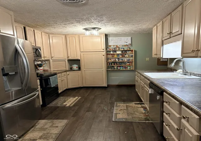 Photo 4 of Single family home for sale at 175 Goodnight Rd, Martinsville, IN 46151 | MLS# 22087966 | Listing updated on 2026-10-01