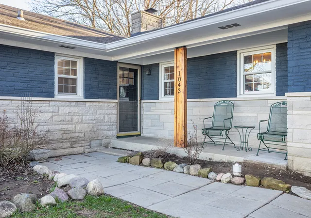 Photo 3 of Single family home for sale at 1043 Berry Rd, Greenwood, IN 46143 | MLS# 22088007 | Listing updated on 2026-10-10
