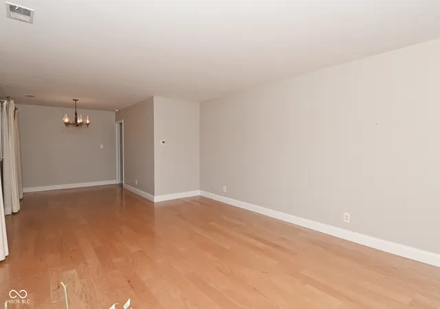 5th image of 6347 E Breamore Rd, Indianapolis, IN 46220 | MLS# 22088046