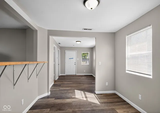 5th image of 114 S Sheridan Ave, Indianapolis, IN 46219 | MLS# 22088166