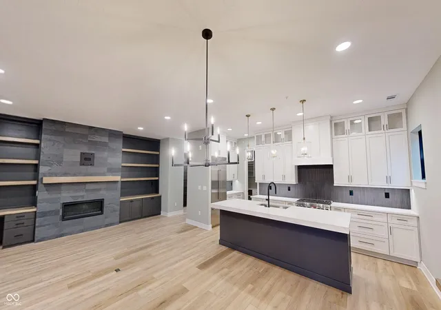 5th image of 717 Livingstone Dr #200, Carmel, IN 46032 | MLS# 22088167