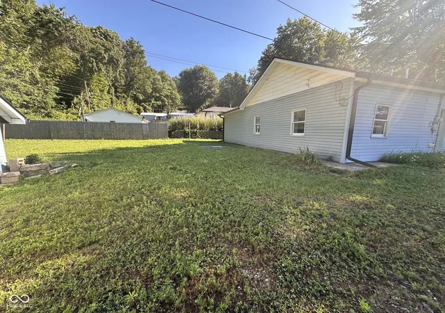 3rd image of 767 Laymon Ave, Spencer, IN 47460 | MLS# 22088412