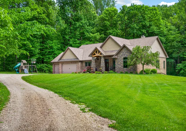 Photo 3 of Single family home for sale at 7777 E County Rd 50 N, Seymour, IN 47274 | MLS# 22088488 | Listing updated on 2026-07-23