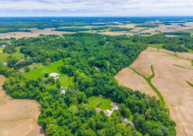 Homes for sale in Seymour, IN | 7000 E County Road 50 N, Seymour, IN 47274 | MLS# 22088492