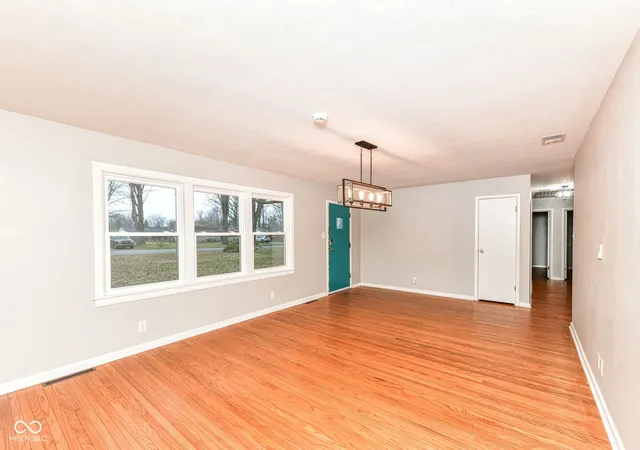 5th image of 4525 Melbourne Rd, Indianapolis, IN 46228 | MLS# 22088547