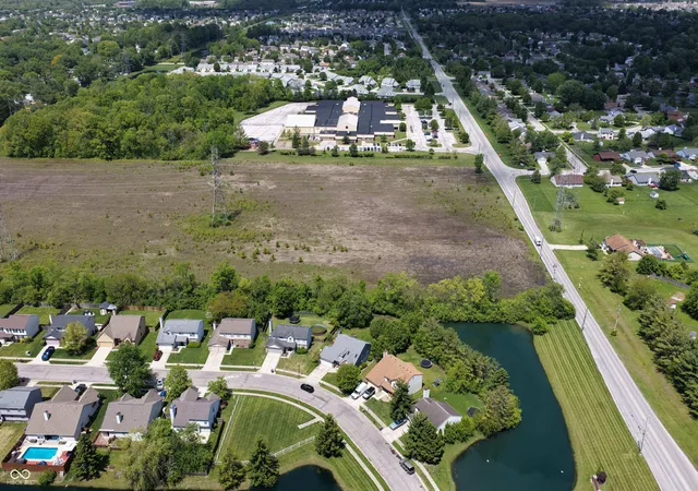 3rd image of 1100 N Cumberland Rd, Indianapolis, IN 46229 | MLS# 22088590
