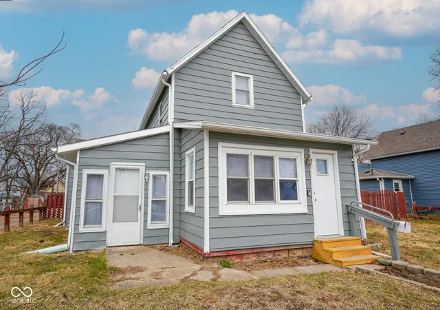 Photo 1 of Sale Pending at 516 W 4th Street, Anderson, IN 46016 | MLS# 22088603 | Listing updated on 2026-08-27