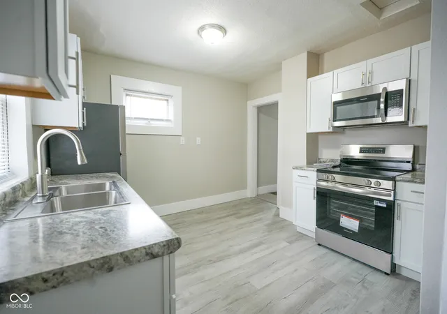 Photo 2 of Sale Pending at 516 W 4th Street, Anderson, IN 46016 | MLS# 22088603 | Listing updated on 2026-08-27