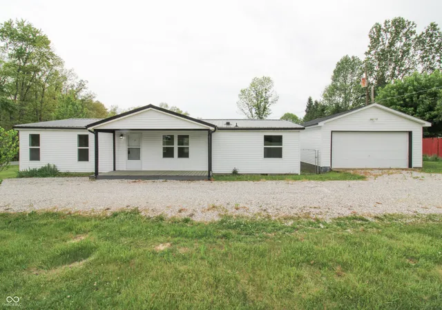 Homes for sale in North Vernon, IN | 3697 Country Squire Blvd, North Vernon, IN 47265 | MLS# 22088732