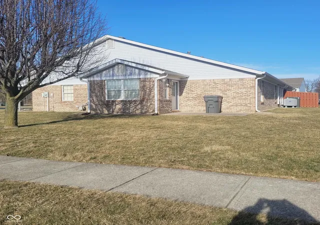 Homes for sale in Indianapolis, IN | 8105 Bentley Farms Dr, Indianapolis, IN 46259 | MLS# 22088891