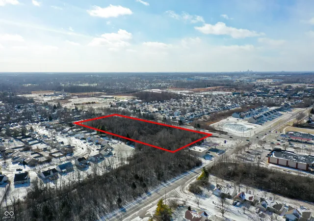 5th image of 3701 N German Church Rd, Indianapolis, IN 46235 | MLS# 22088894