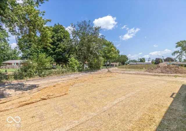 32nd image of 9570 Hemingway Dr, Indianapolis, IN 46239 | MLS# 22088977