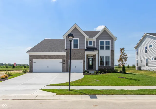 1st image of 615 Firefly Ct, Greenfield, IN 46140 | MLS# 22088981