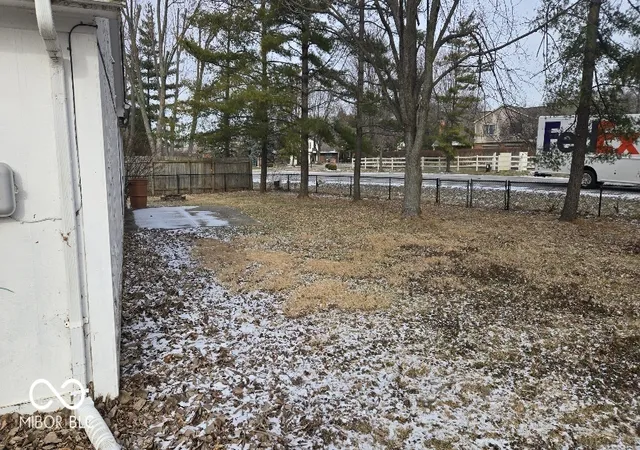 3rd image of 7414 Trestle Way Cir, Indianapolis, IN 46256 | MLS# 22089181