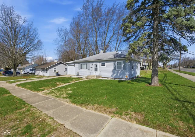 Homes for sale in Anderson, IN | 2502 Horton Dr, Anderson, IN 46011 | MLS# 22089311