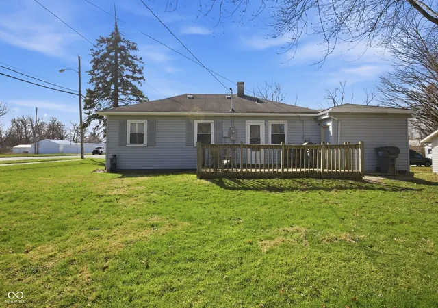 Homes for sale in Anderson, IN | 2502 Horton Dr, Anderson, IN 46011 | MLS# 22089311
