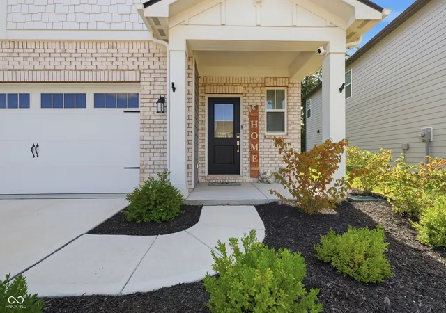 2nd image of 19328 Bald Cypress Ct, Noblesville, IN 46062 | MLS# 22089316