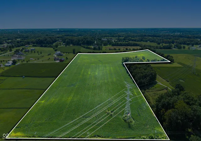 2nd image of 6305 Travis Rd, Greenwood, IN 46143 | MLS# 22089427