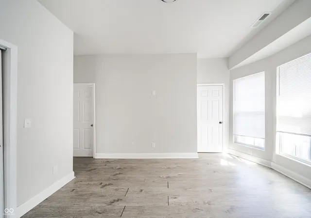 5th image of 319 Hst W 10Th St, Anderson, IN 46016 | MLS# 22089447
