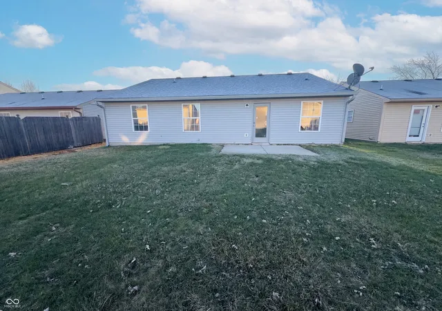 Photo 4 of Single family home for sale at 6654 Hazelhatch Dr, Indianapolis, IN 46268 | MLS# 22089486 | Listing updated on 2026-09-14