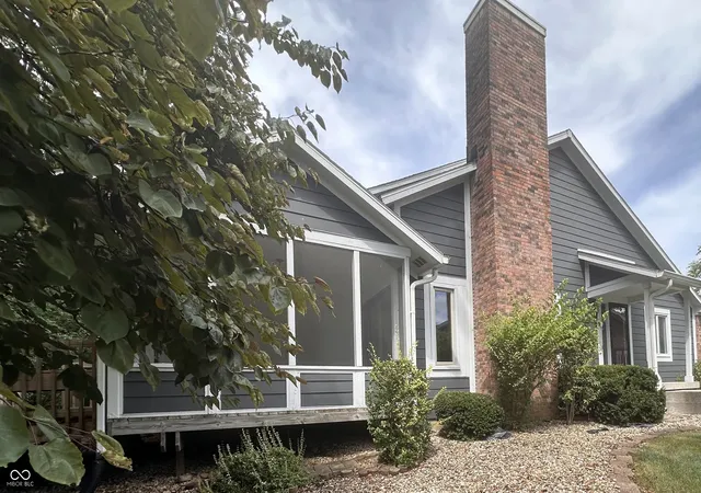 Condo for sale at 8138 Foxchase Cir, Indianapolis, IN 46256 | MLS# 22089494