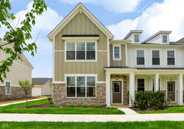 1st image of 3927 Sandpiper Wy, Brownsburg, IN 46112 | MLS# 22089521