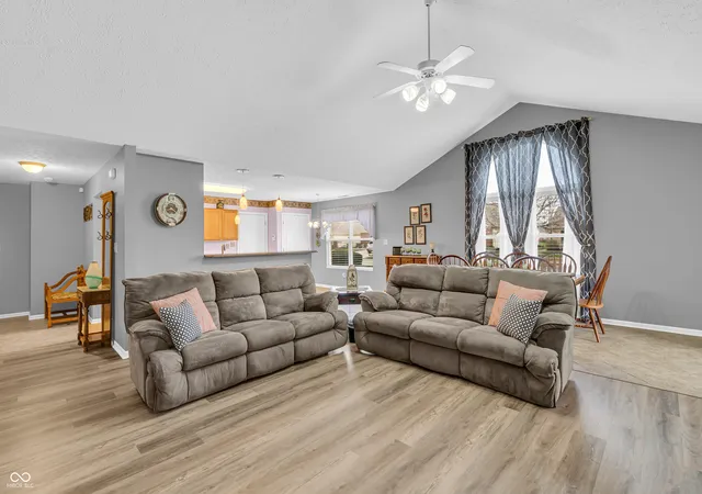 5th image of 7151 Brant Pointe Cir, Indianapolis, IN 46217 | MLS# 22089530