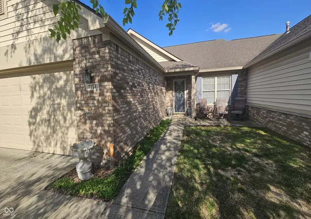 3rd image of 7151 Brant Pointe Cir, Indianapolis, IN 46217 | MLS# 22089530