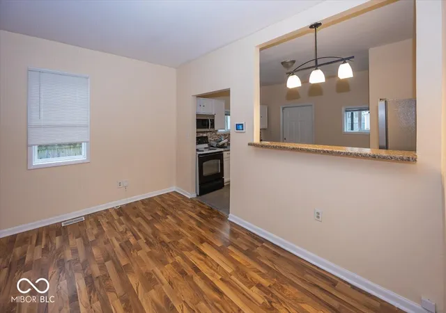 Photo 4 of House for sale at 1805 Southeastern Ave, Indianapolis, IN 46201 | MLS# 22089555 | Listing updated on 2026-09-24