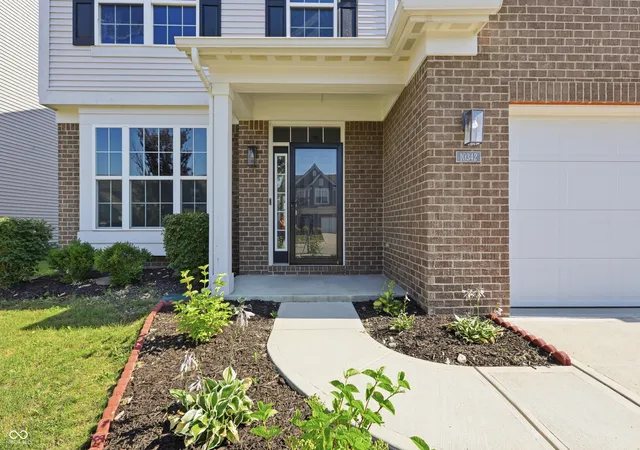 Photo 3 of Single family home for sale at 10342 Deercrest Ln, Indianapolis, IN 46239 | MLS# 22089662 | Listing updated on 2026-08-20