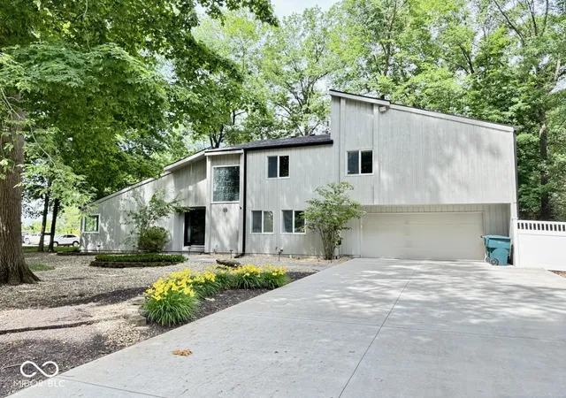 Photo 4 of Single family home for sale at 4701 N Weir Dr, Muncie, IN 47304 | MLS# 22089679 | Listing updated on 2026-07-24