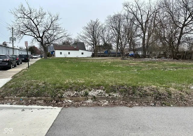 3rd image of 2502 Southeastern Ave, Indianapolis, IN 46201 | MLS# 22089754