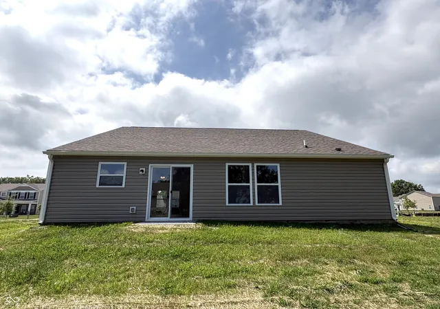 24th image of 3658 Berkdale Dr, Columbus, IN 47203 | MLS# 22089831