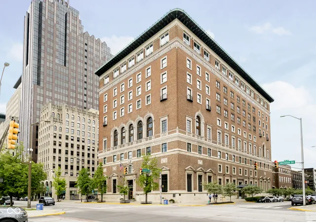Homes for sale in Indianapolis, IN | 350 N Meridian St #401, Indianapolis, IN 46204 | MLS# 22089857