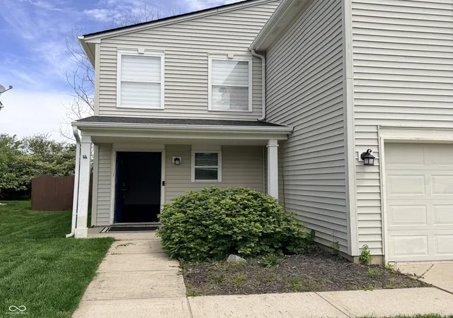 2nd image of 8392 S Paddleboat Ln, Pendleton, IN 46064 | MLS# 22089860