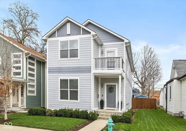 Photo 1 of Sale Pending at 812 E Minnesota St, Indianapolis, IN 46203 | MLS# 22090055 | Listing updated on 2026-06-11