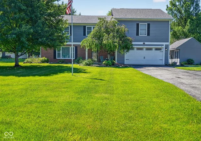 2nd image of 19910 State Road 37 N, Noblesville, IN 46060 | MLS# 22090162