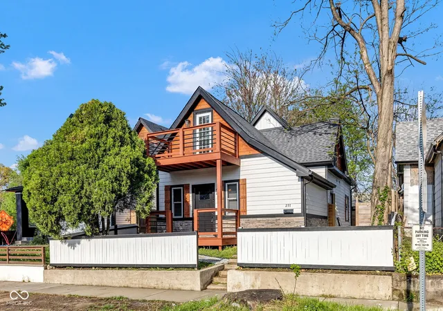1st image of 257 N Tacoma Ave, Indianapolis, IN 46201 | MLS# 22090355