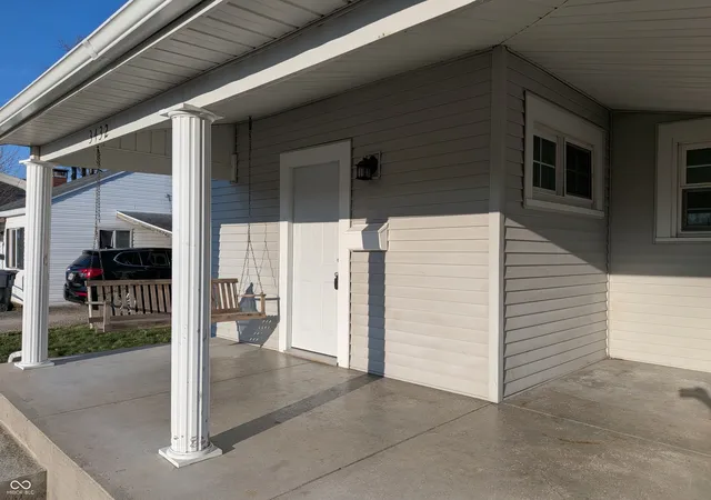 Photo 3 of Single family home for sale at 3432 Hamilton Pl, Anderson, IN 46013 | MLS# 22090388 | Listing updated on 2026-09-28
