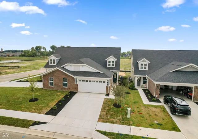 4th image of 869 Rosebud Ln, Greenfield, IN 46140 | MLS# 22090404