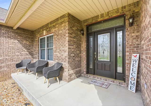 5th image of 16310 E Main St, Columbus, IN 47203 | MLS# 22090430