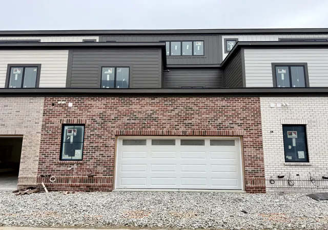Photo 3 of Townhouse for sale at 468 Village Green Dr, Carmel, IN 46032 | MLS# 22090434 | Listing updated on 2026-09-22