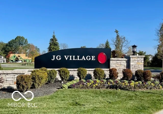 4th image of 468 Village Green Dr, Carmel, IN 46032 | MLS# 22090434